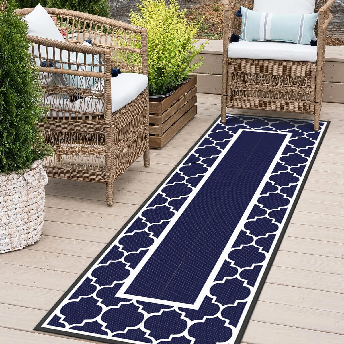 Blue‑White Outdoor Runner
